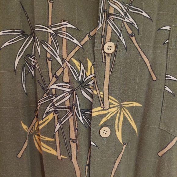 Green Bamboo XL Hawaiian Inspired Button Down Shirt - Picture 2 of 4